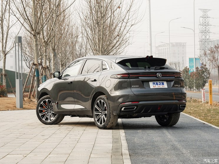 Changan Automobile Changan UNI-K New Energy 2022 Blue Whale iDD 1.5T distinguished model