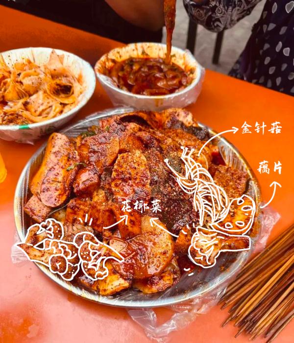 Gansu mala Tang is on fire! Random incense stuns a person who has never eaten it. Gansu mala Tang is on fire! Random incense stuns a person who has never eaten it.