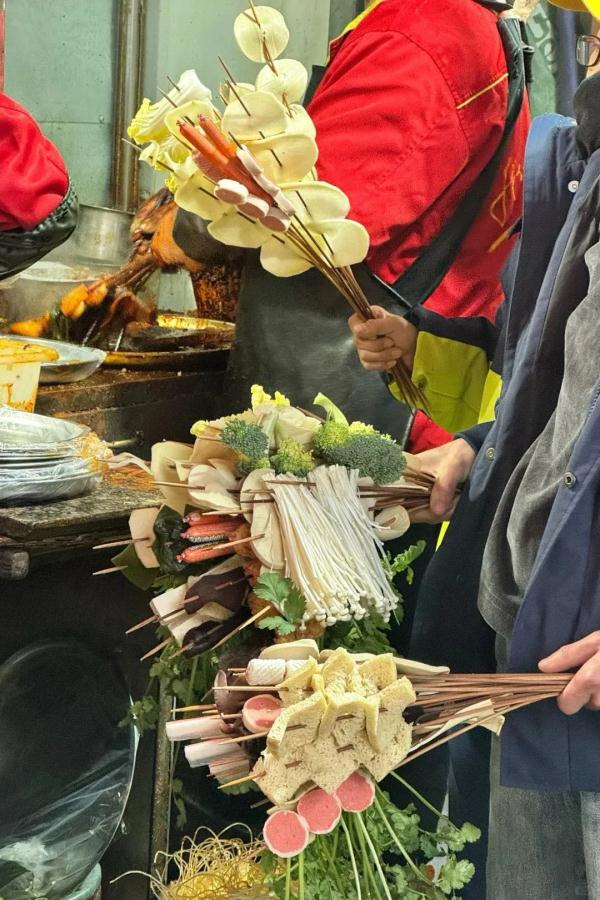 Gansu mala Tang is on fire! Random incense stuns a person who has never eaten it. Gansu mala Tang is on fire! Random incense stuns a person who has never eaten it.