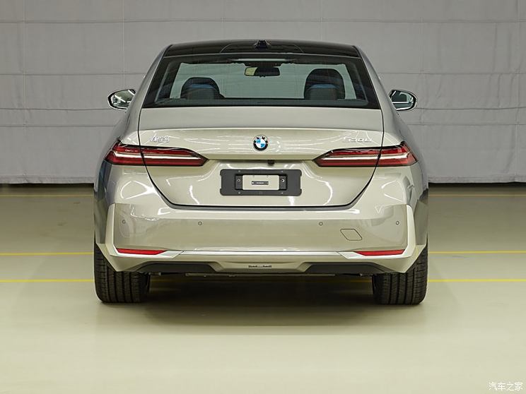 BMW Brilliance BMW 5 Series 2024 530Li M Sports Suit