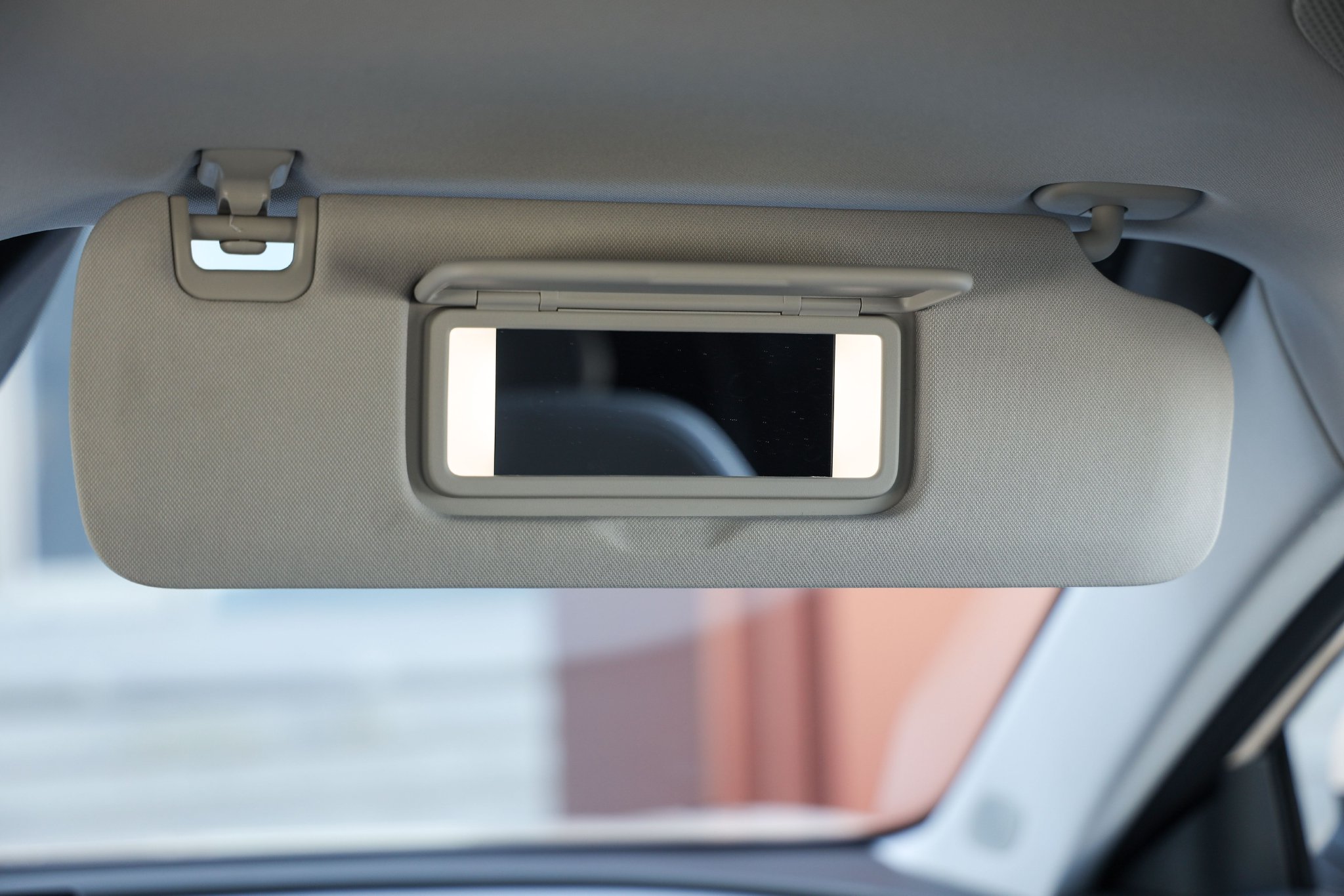 cosmetic mirror