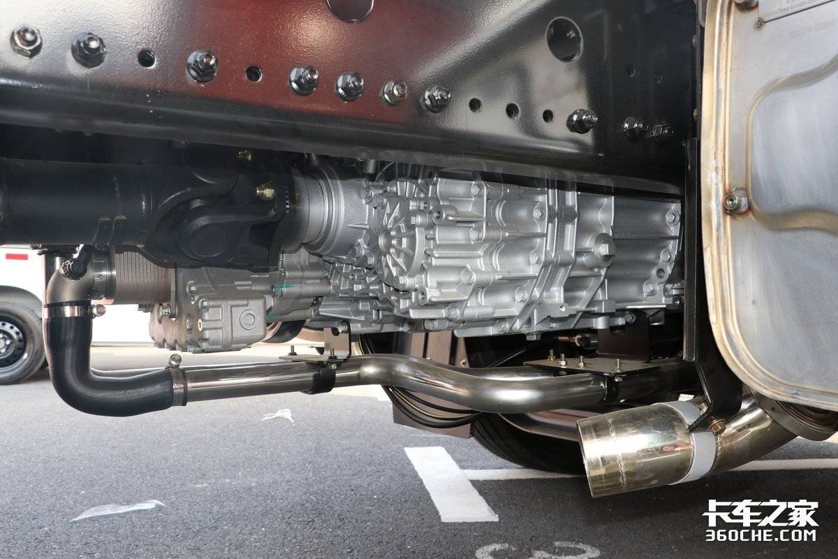 Say goodbye to "two-legged clutch"! Synchronizer makes you shift gears smoothly.