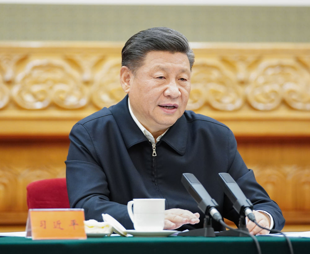 On February 23, he attended the deployment meeting to promote the prevention and control of epidemic situation and economic and social development in COVID-19.
